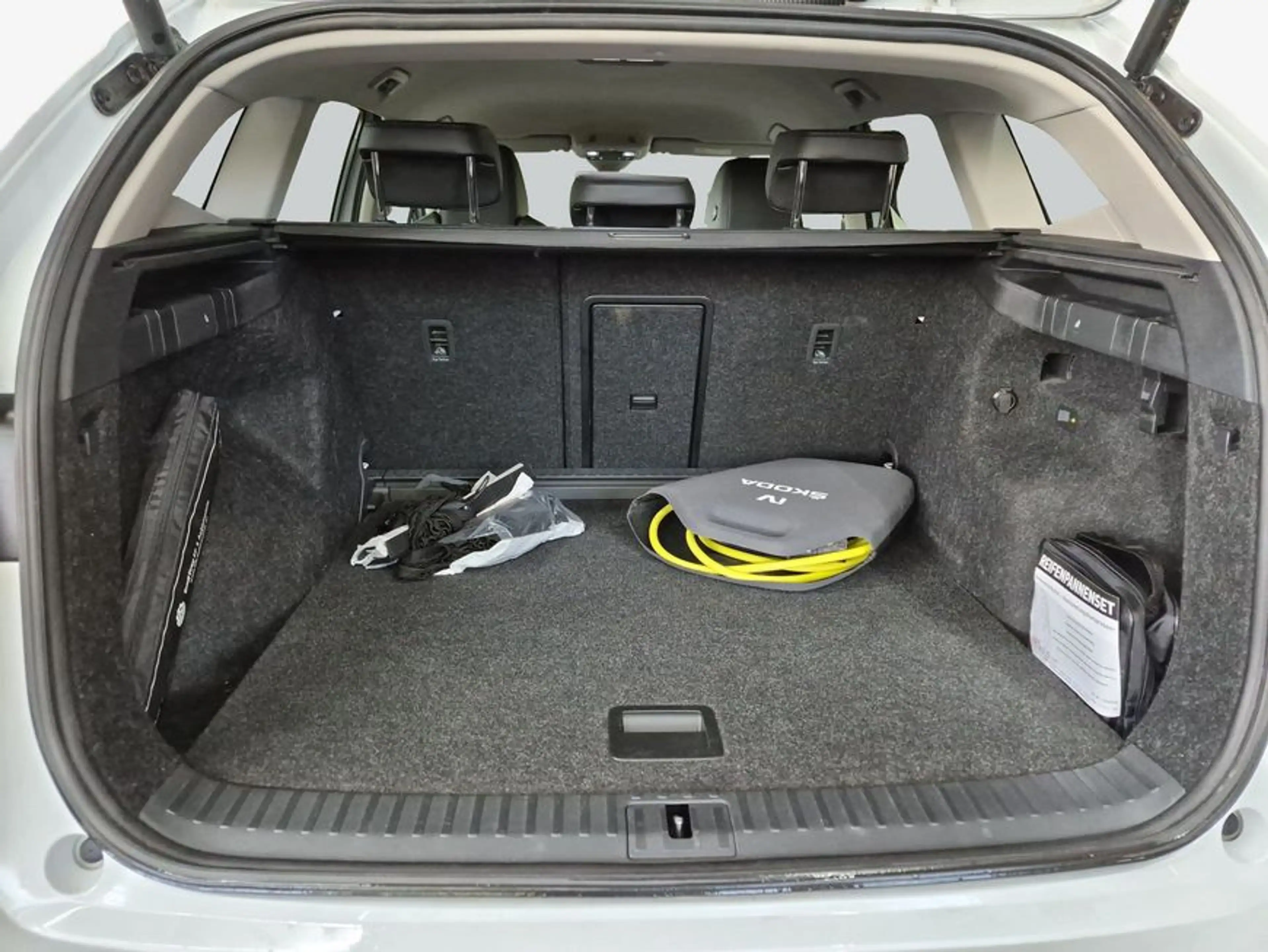 Skoda Enyaq iV 60 — photo 9