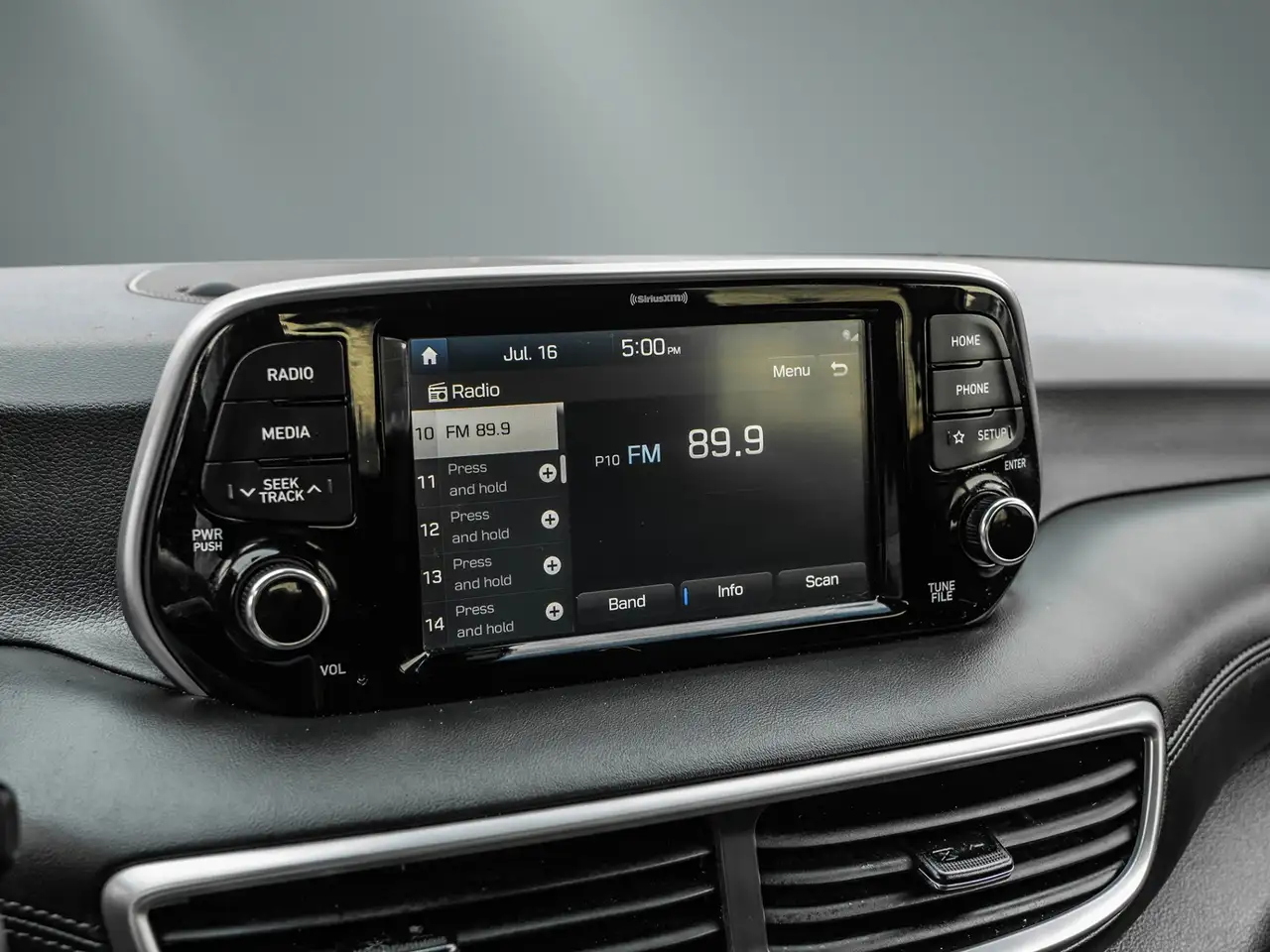 Hyundai TUCSON photo Hyundai TUCSON