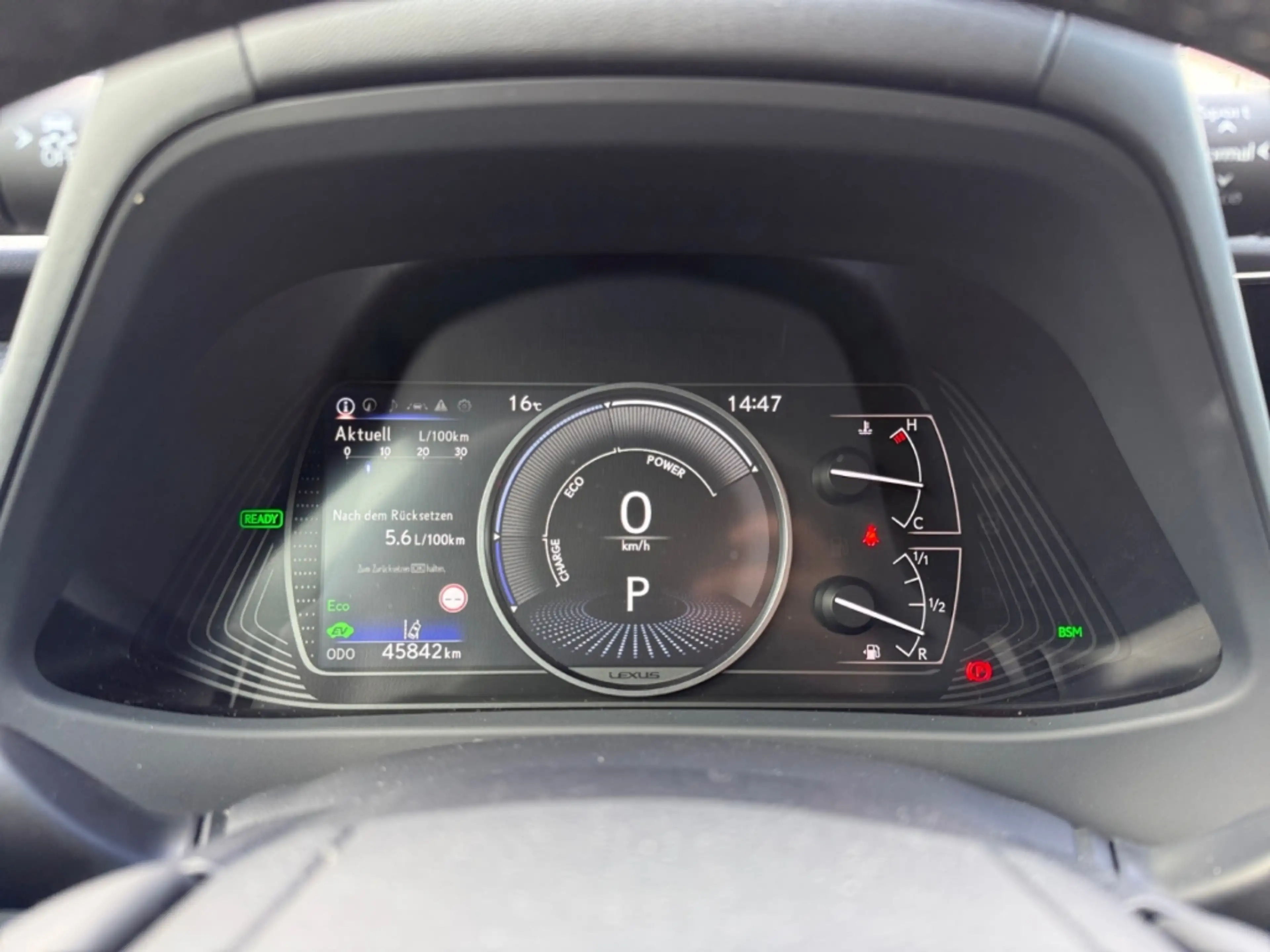 Lexus UX 250h Executive Line *LED*ACC*PDC*SHZ*Tempomat* — photo 14