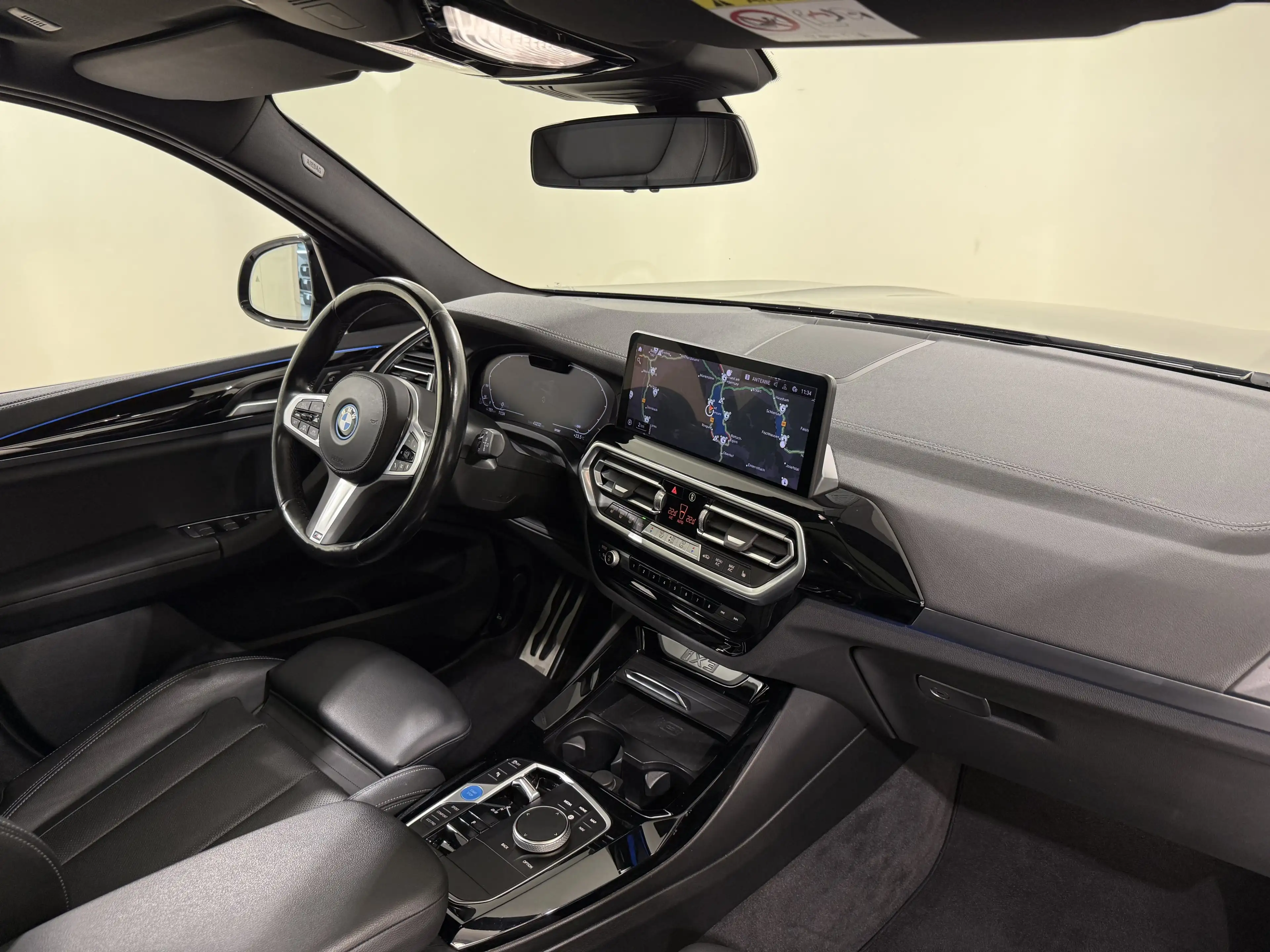 BMW iX3 M Sportpaket Inspiring AHK ACC RFK Pano — photo 10