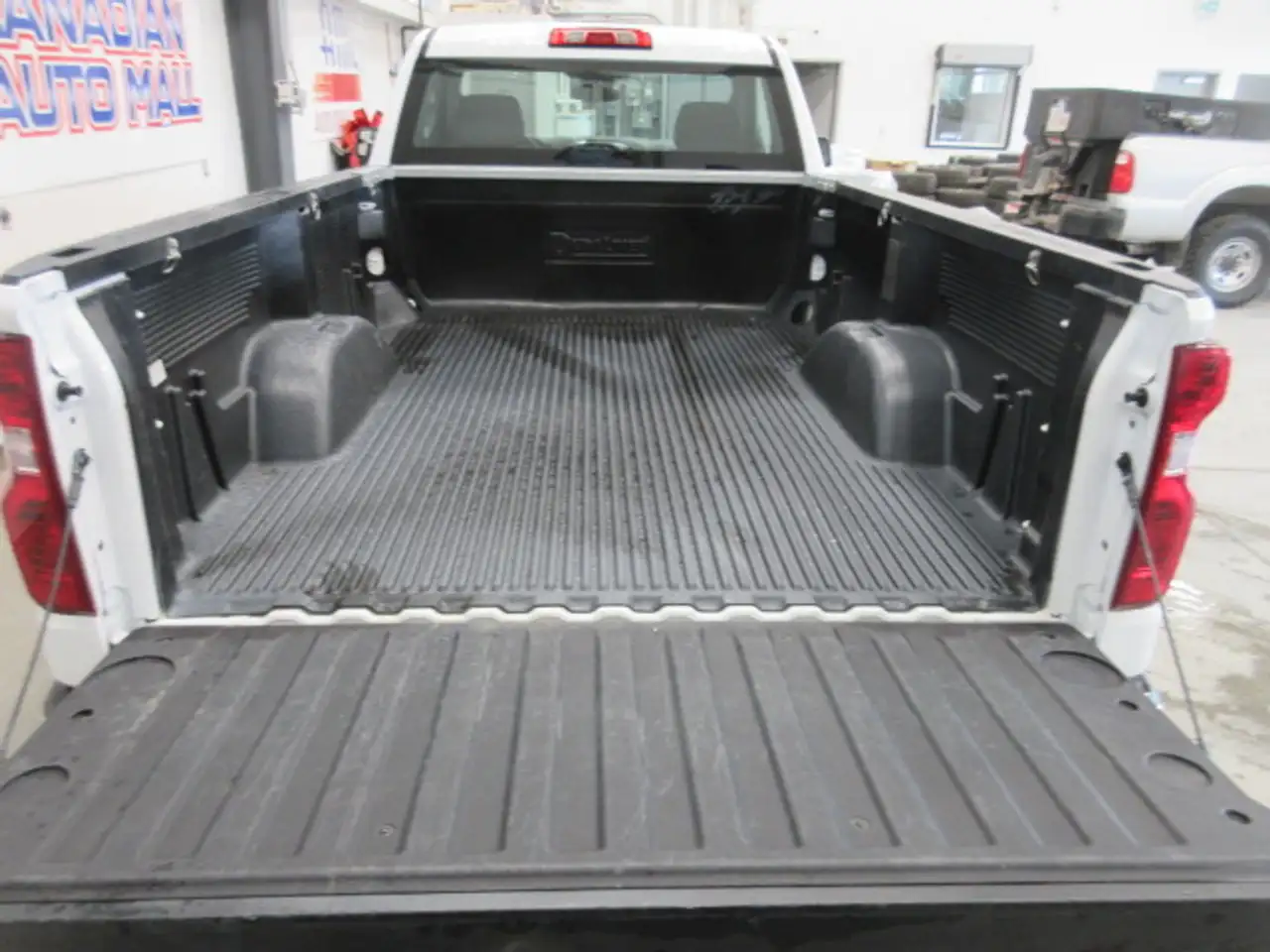 Chevrolet Silverado 1500 снимка Chevrolet Silverado 1500