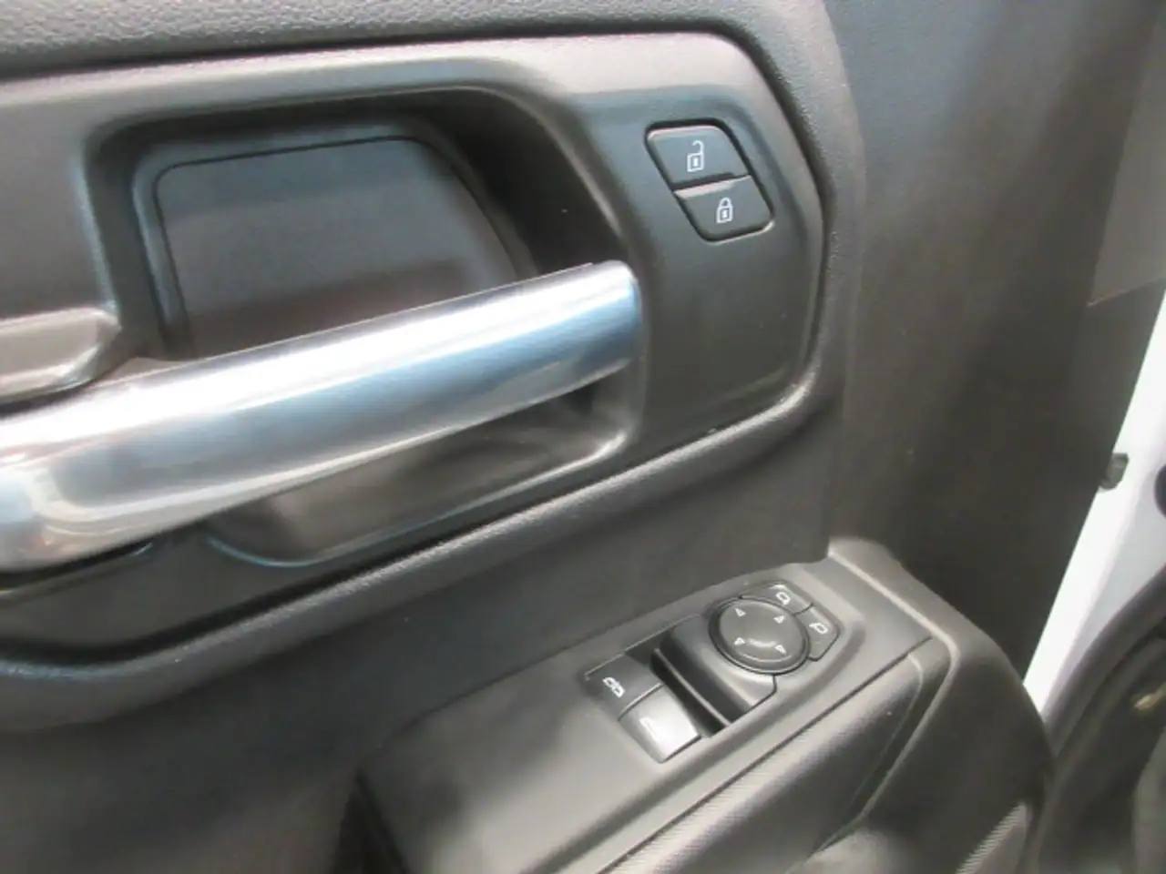 Chevrolet Silverado 1500 снимка Chevrolet Silverado 1500