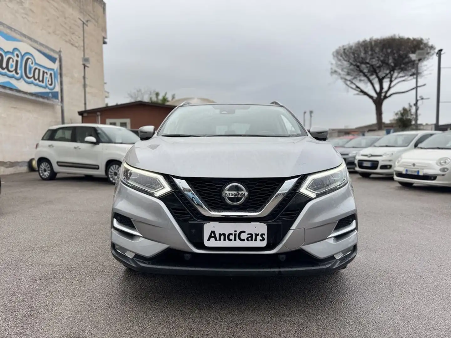 Nissan Qashqai 1.5 dCi 115 CV DCT N-Connecta Argintiu - 1
