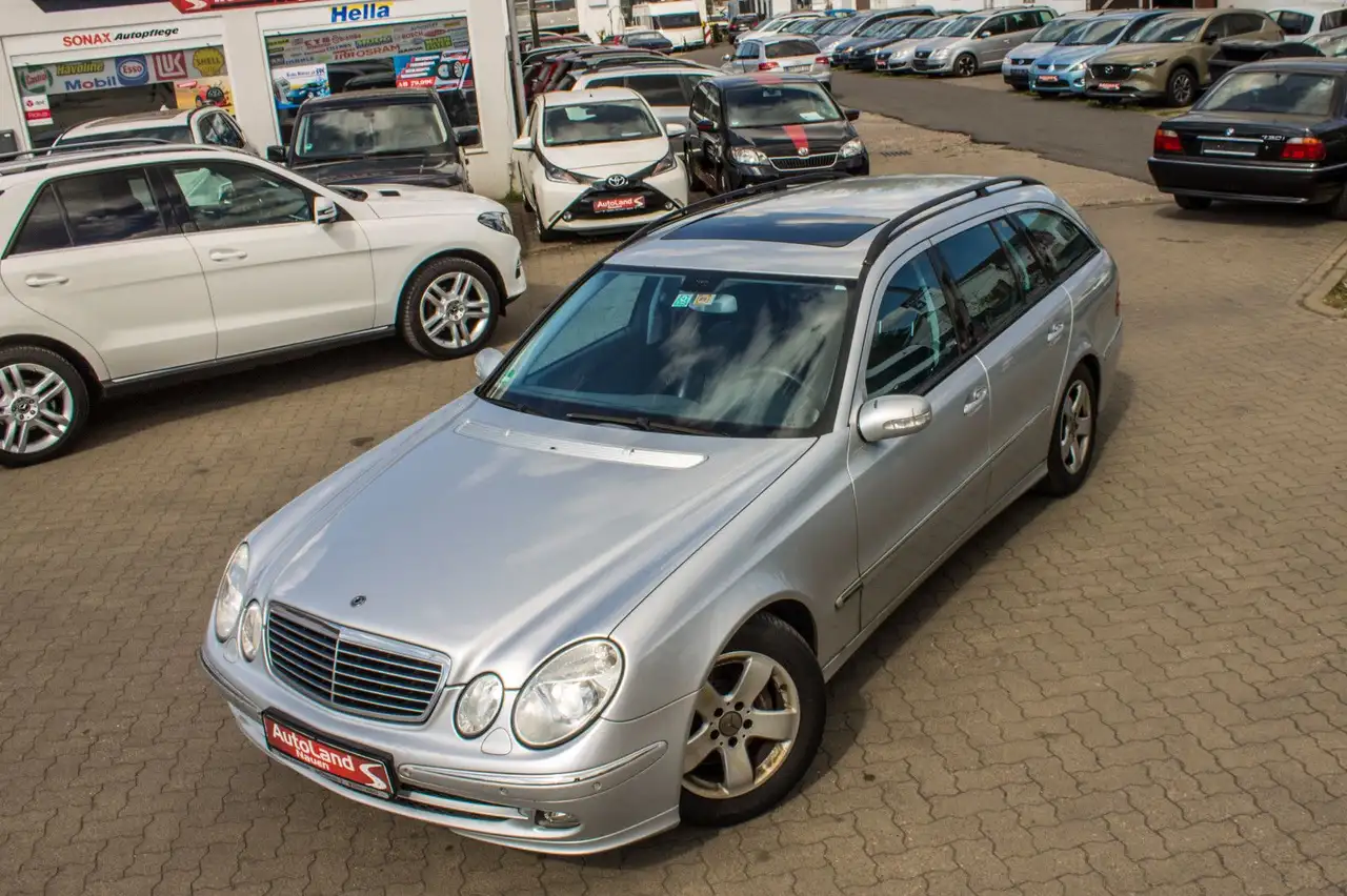Mercedes-Benz E 320