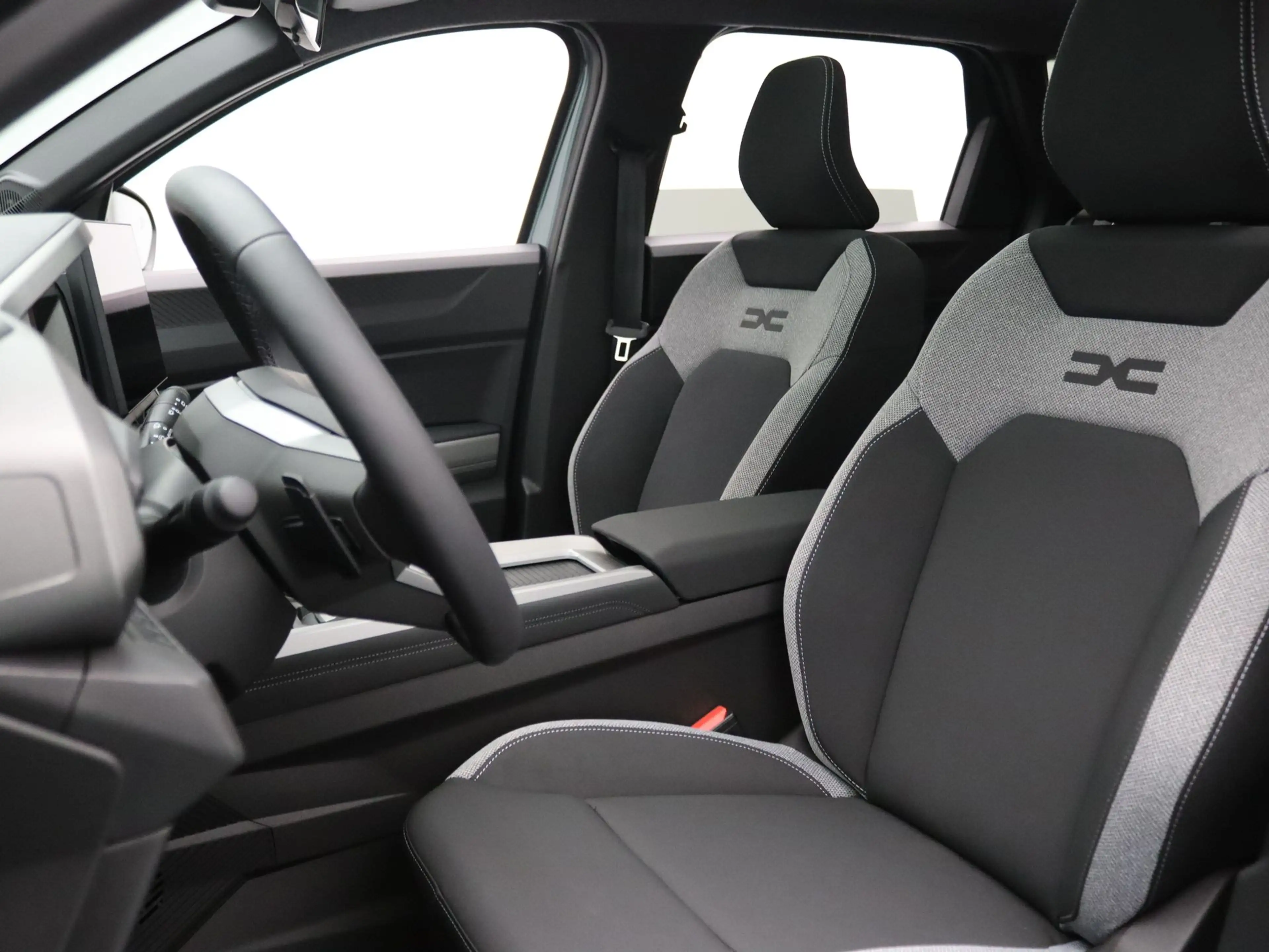 Dacia Bigster Hybrid-G 150 4x4 Limited Edition Apple Carplay/And — photo 4