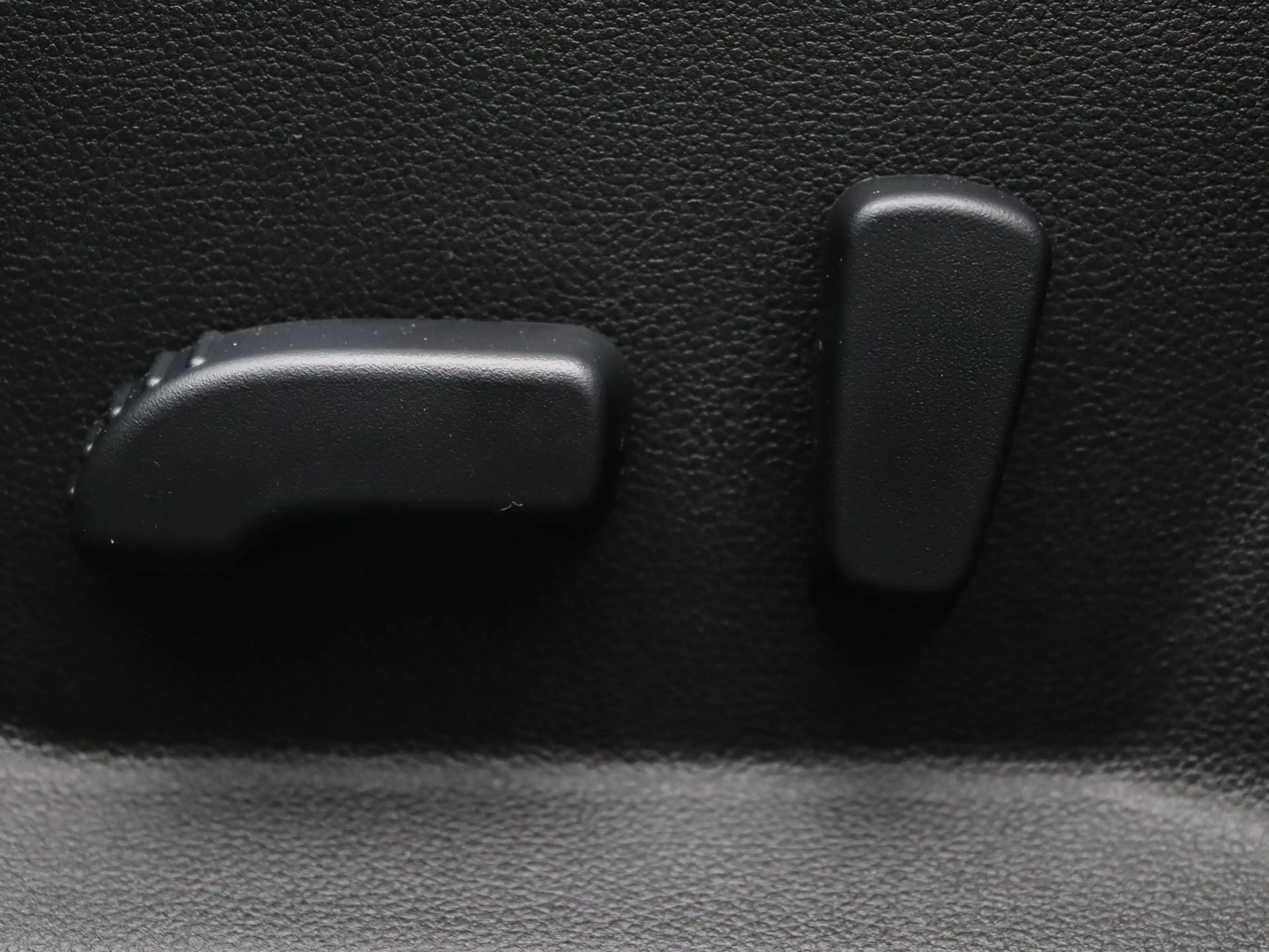 Dacia Bigster Hybrid-G 150 4x4 Limited Edition Apple Carplay/And — photo 31