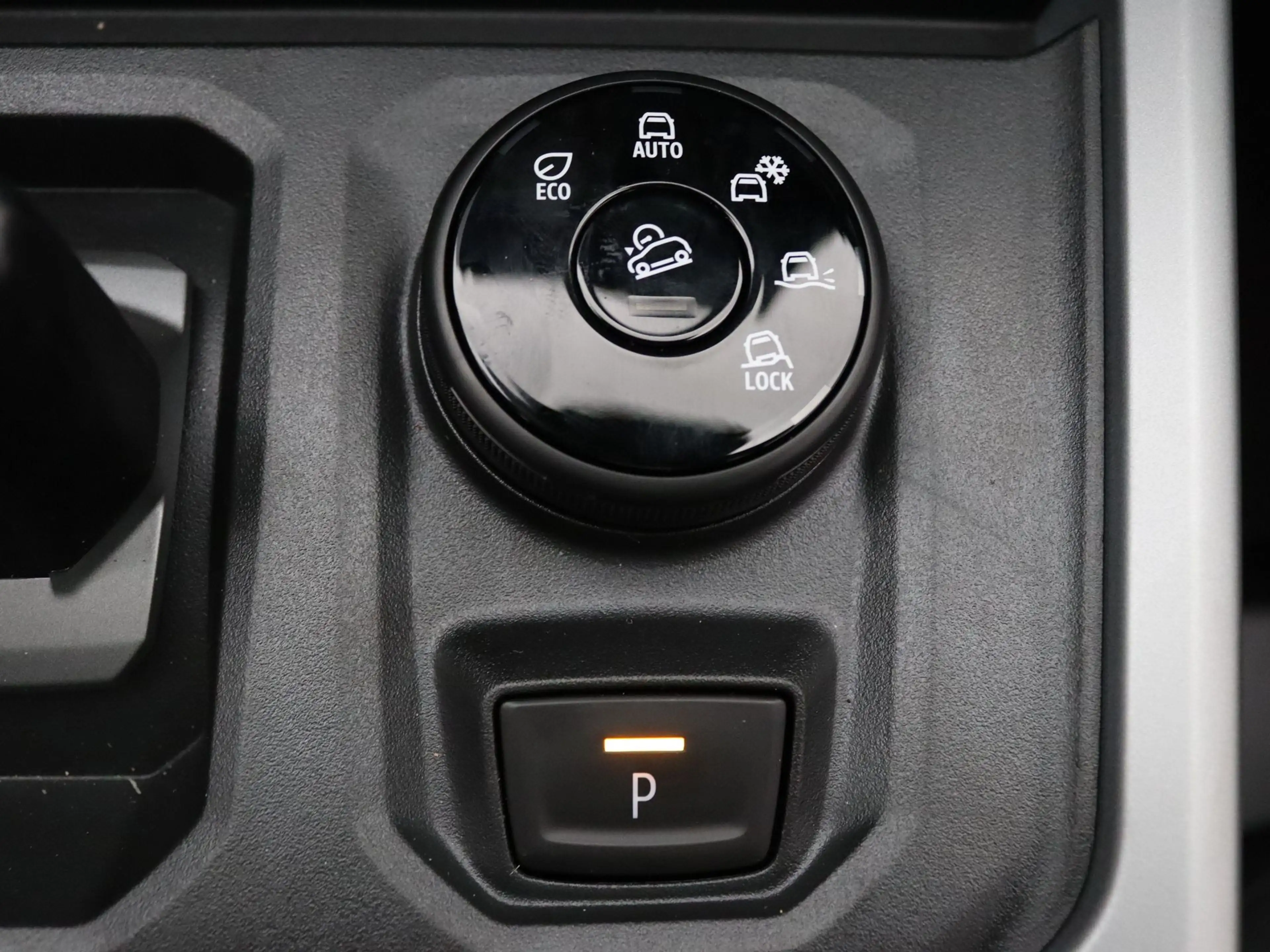 Dacia Bigster Hybrid-G 150 4x4 Limited Edition Apple Carplay/And — photo 21