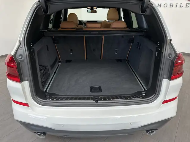 BMW X3 view 6