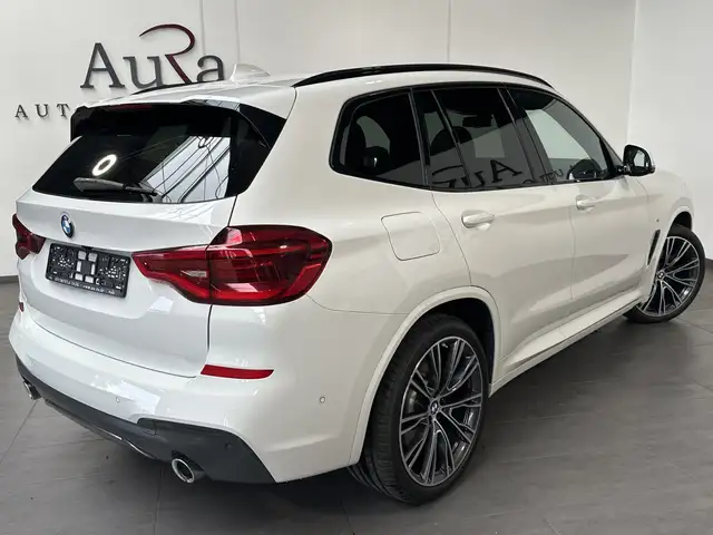 BMW X3 view 4