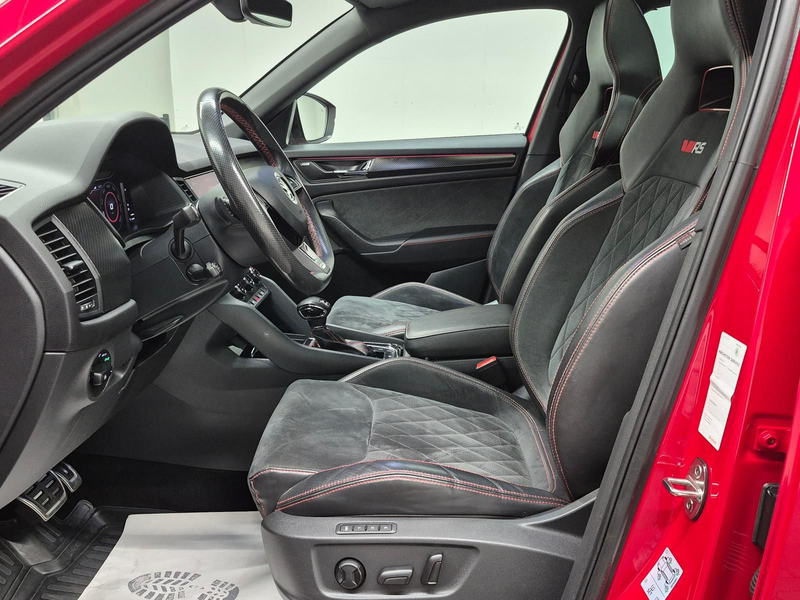 Skoda Kodiaq RS 4x4 7-Sitze/Sthzg/Canton/Pano/AHK/20LM — photo 9
