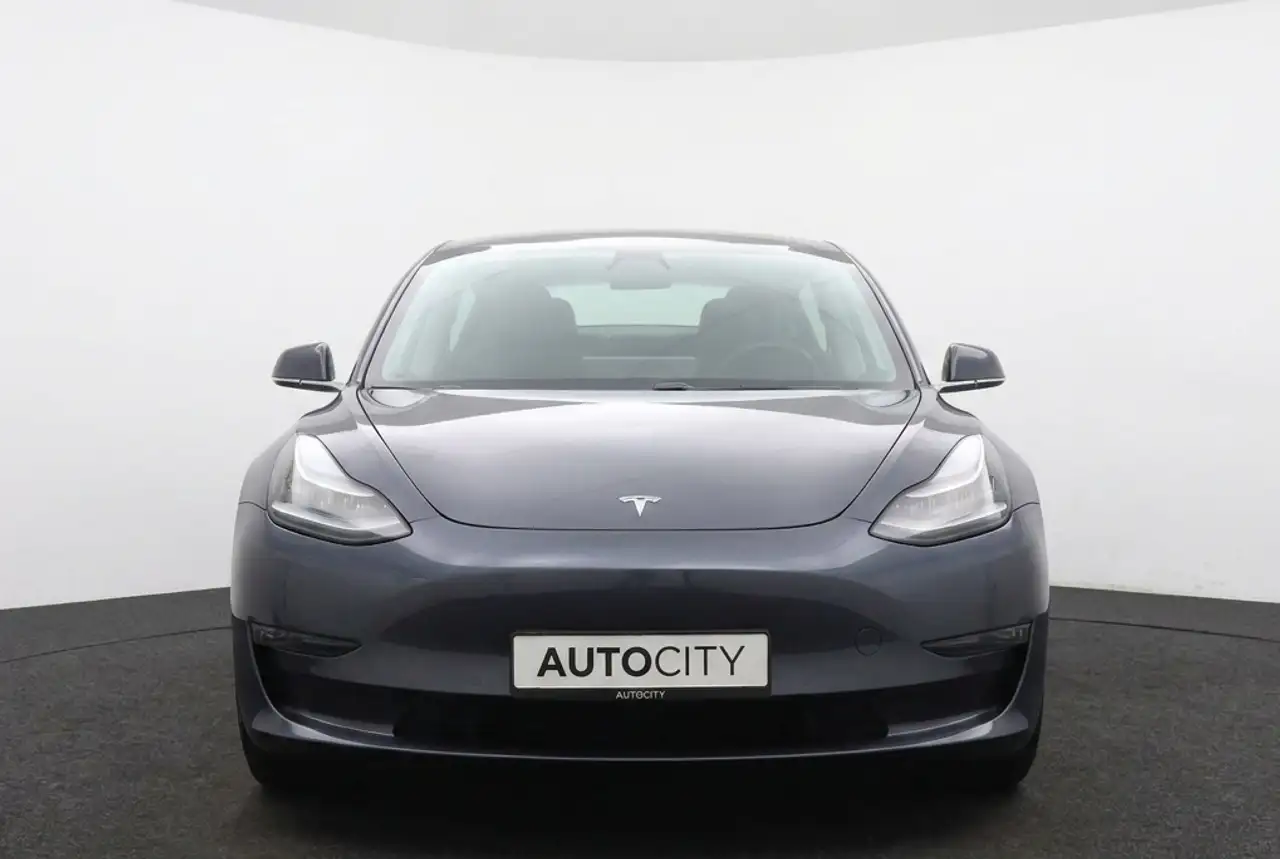 TESLA MODEL 3 GRANDE AUTONOMIE 75 kWh 351ch 4X4 - AUTOPILOT - CUIR NAPPA - SIÈGES CHAUFFANTS AVANT/ARRIÈRE - ATTELAGE AMOVIBLE