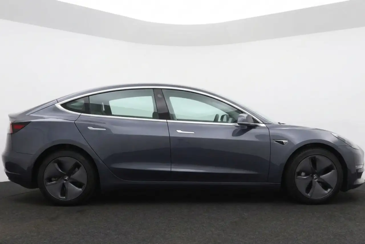 TESLA MODEL 3 GRANDE AUTONOMIE 75 kWh 351ch 4X4 - AUTOPILOT - CUIR NAPPA - SIÈGES CHAUFFANTS AVANT/ARRIÈRE - ATTELAGE AMOVIBLE