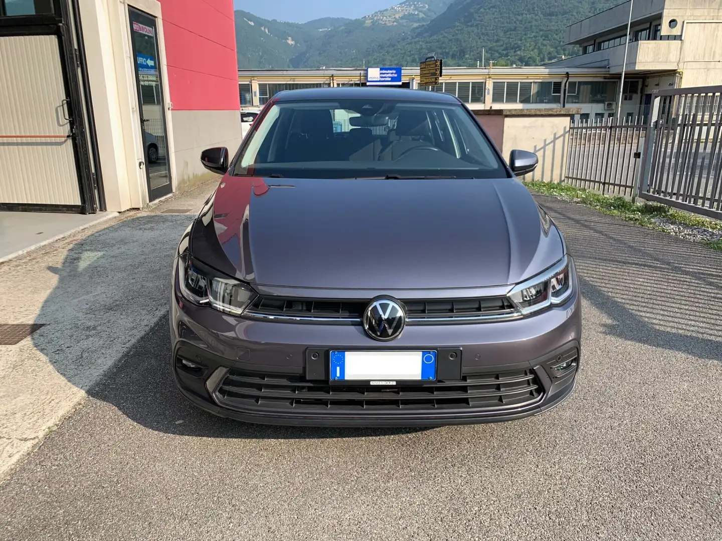 Volkswagen Polo 1.0 TSI DSG Life Grijs - 2