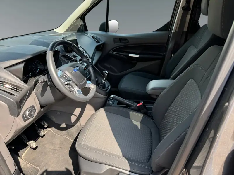 Annonce voiture d'occasion Ford Tourneo Connect - CARADIZE