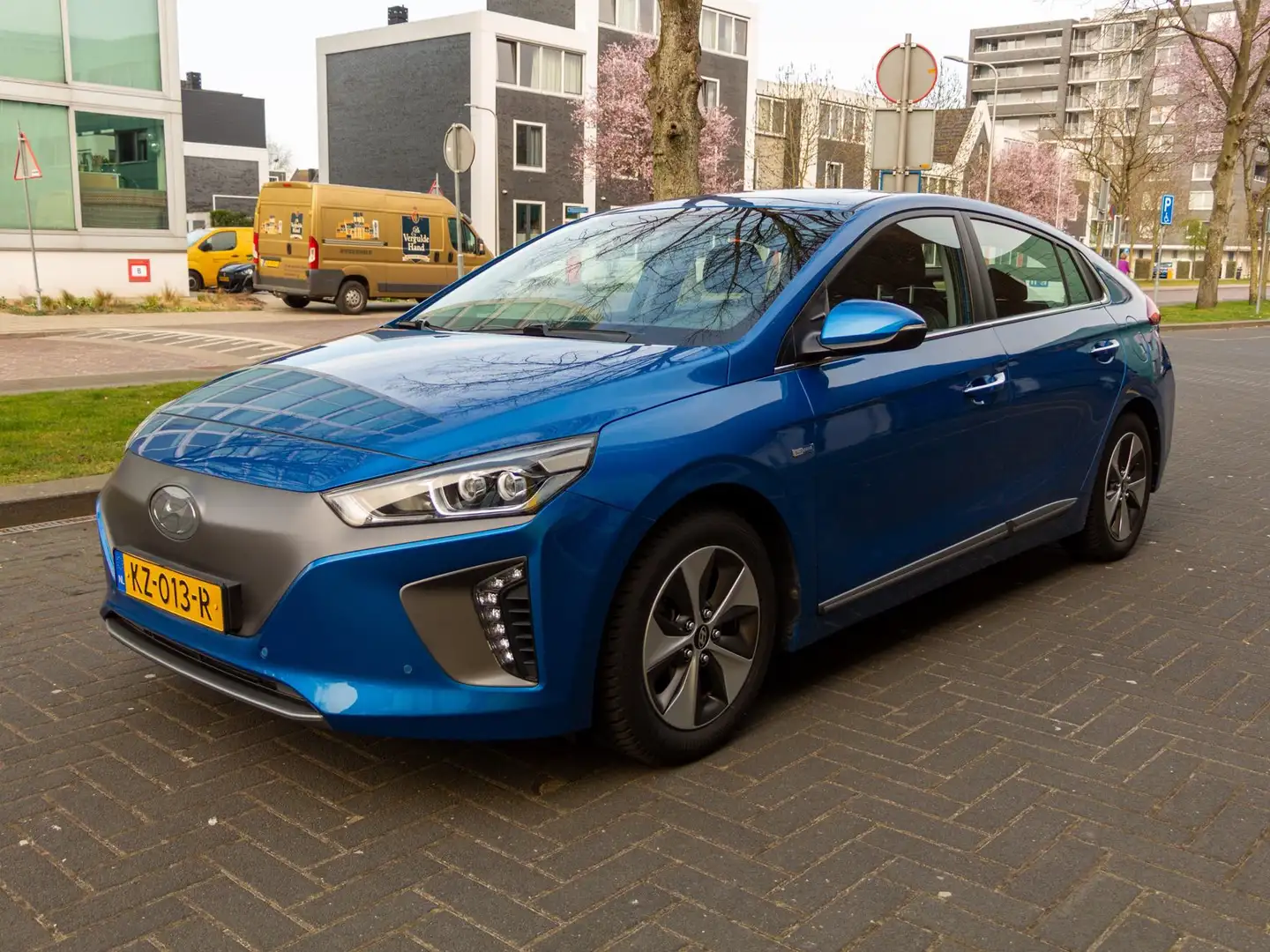 Hyundai IONIQ IONIQ Premium EV Blauw - 2