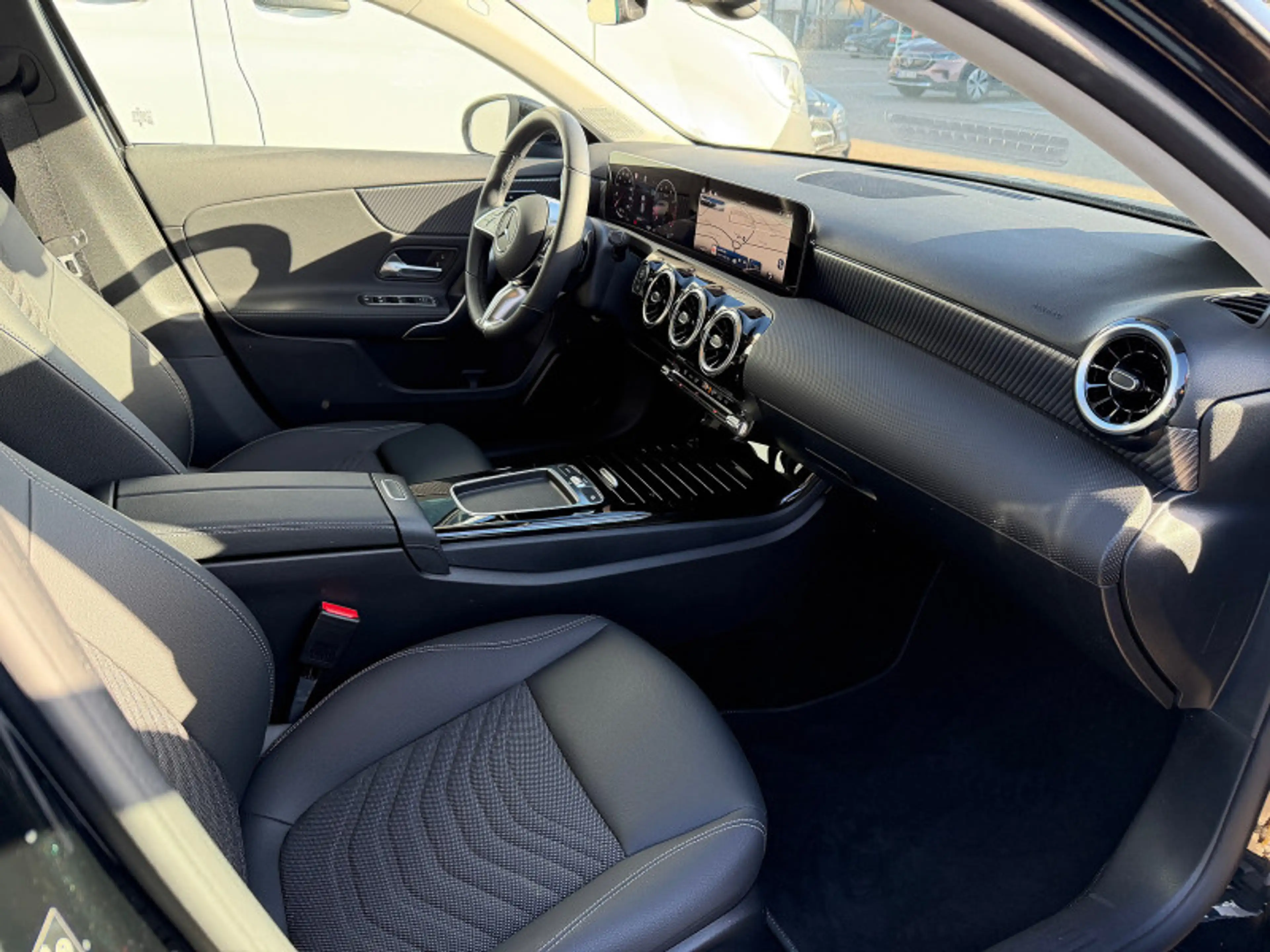 Mercedes-Benz A 200 , PROGRESSIVE MULTI KAMERA SPUR PDC SHZ — photo 11