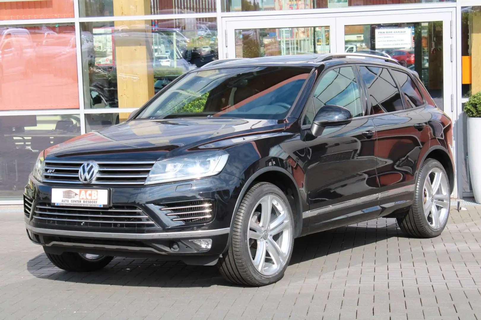 Volkswagen Touareg TDI R-Line ACC Pano DynA. Nappa AHK 21" Noir - 2