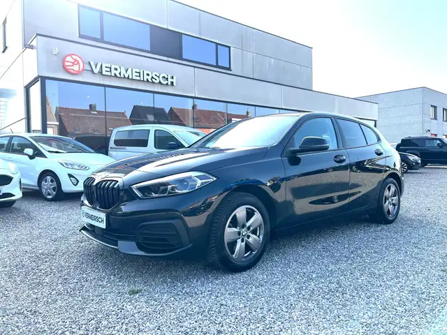 BMW 116 116iA *AUTOMAAT*APPLE CARPLAY*ZETELVERWARMING*BTW*