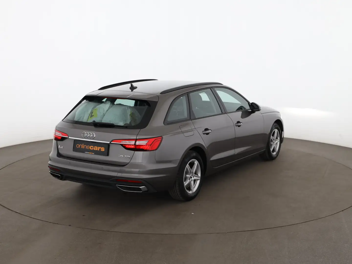 Audi A4 Avant 35 TDI Aut LED RADAR NAVI SITZHZG R-CAM Grau - 2