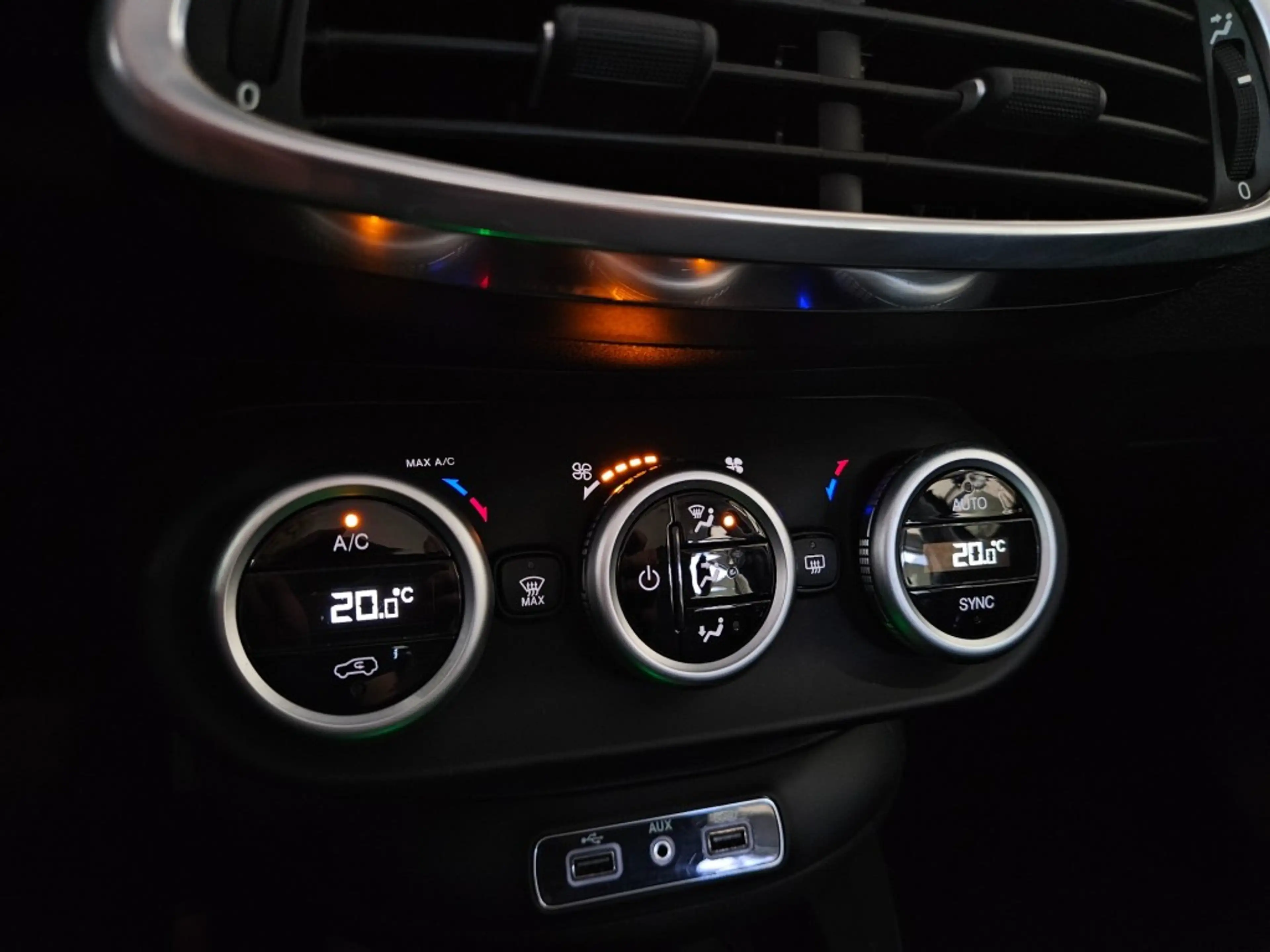 Fiat 500X 1.4 Turbo MultiAir Mirror / Automaat / Trekhaak / — photo 38