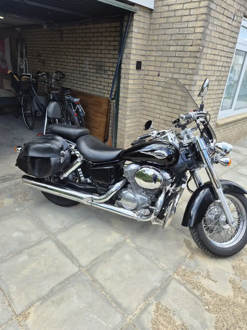 Honda Shadow 750 Zwart - 1