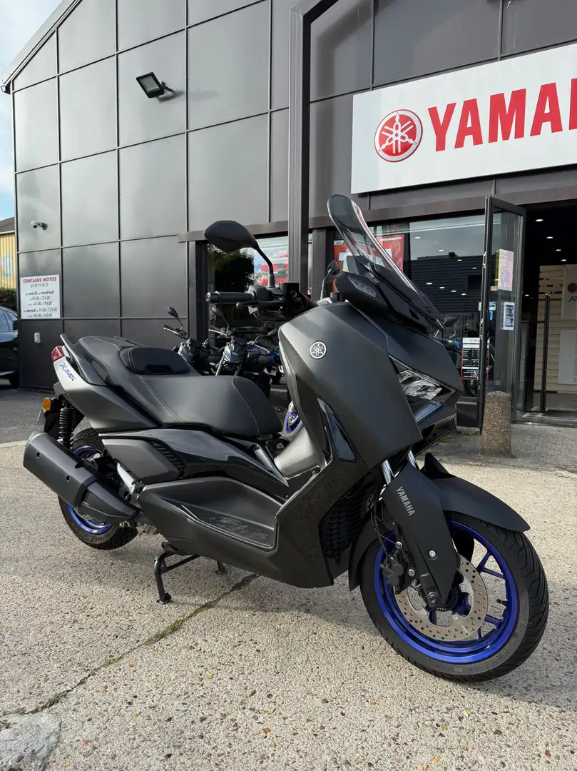 Yamaha X-Max 300 Schwarz - 1
