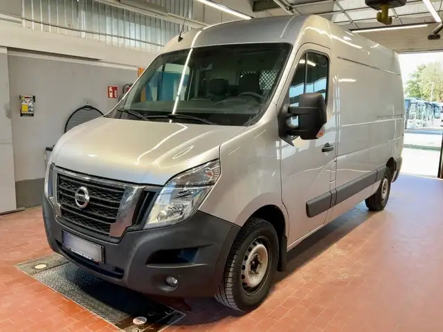 Nissan NV400 L2H2 3,5t AUT 1. HAND NAVI PDC CAM S-HEFT