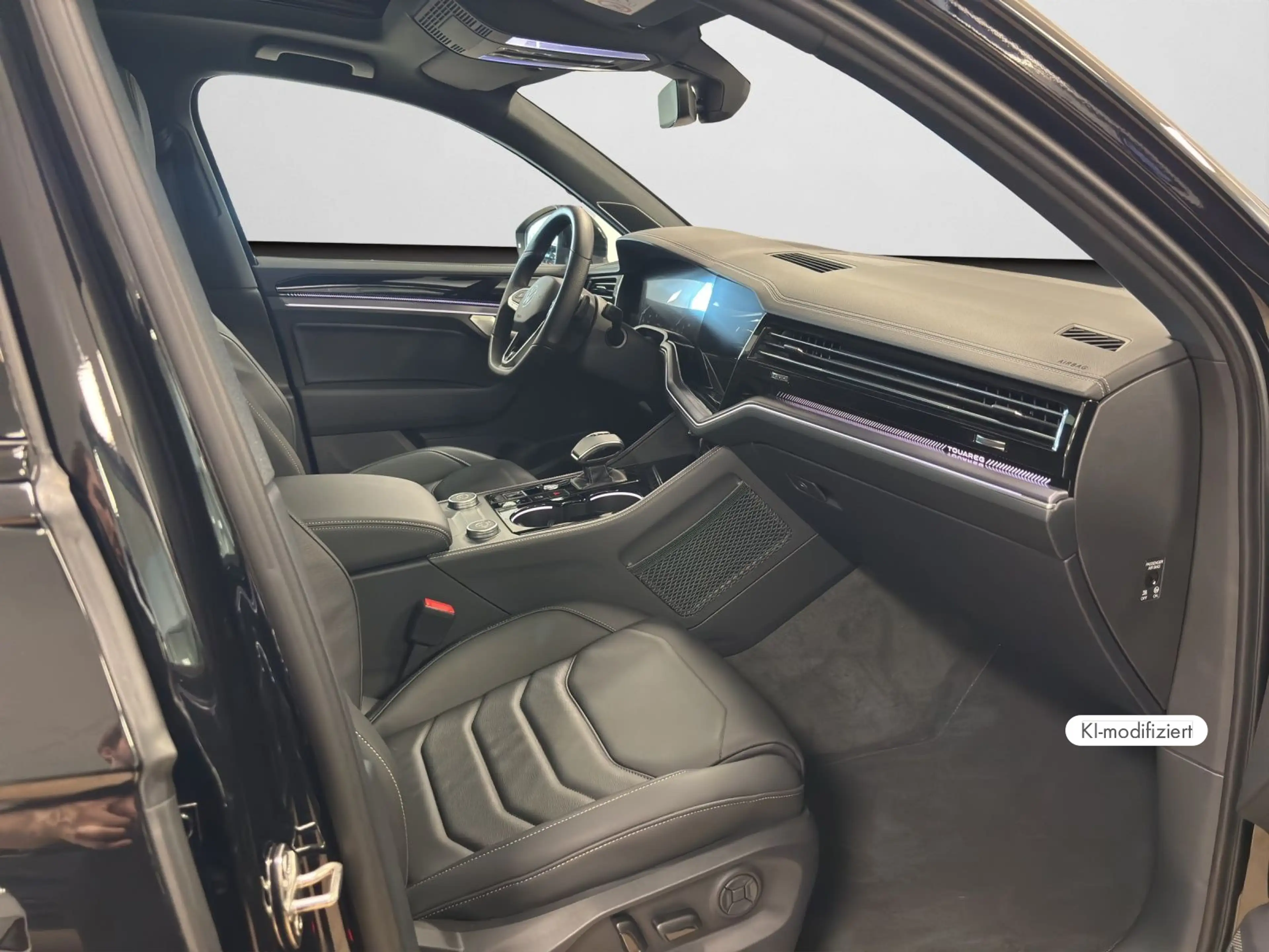 Volkswagen Touareg 3.0 TDI V6 R-Line PANO HUD AHK MATRIX Bl — photo 4
