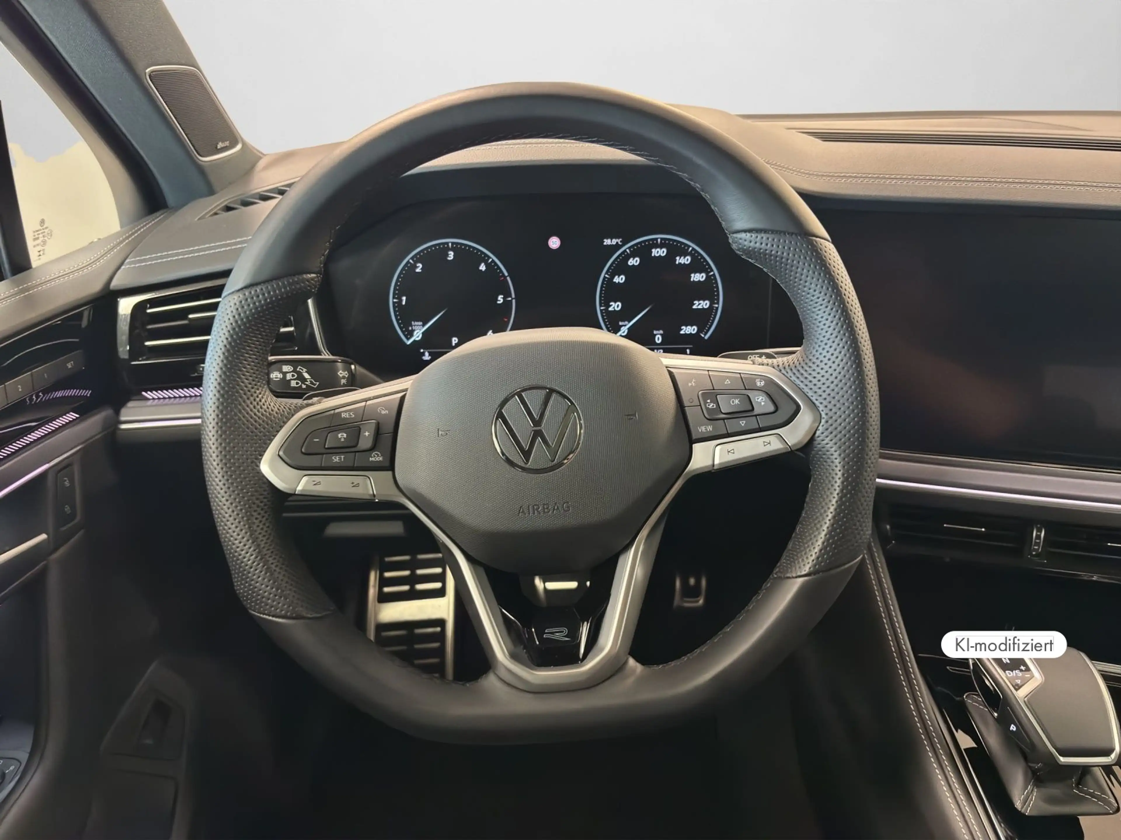 Volkswagen Touareg 3.0 TDI V6 R-Line PANO HUD AHK MATRIX Bl — photo 9