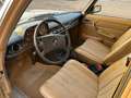 Mercedes-Benz 200 W115, Strich 8 Beige - thumbnail 3
