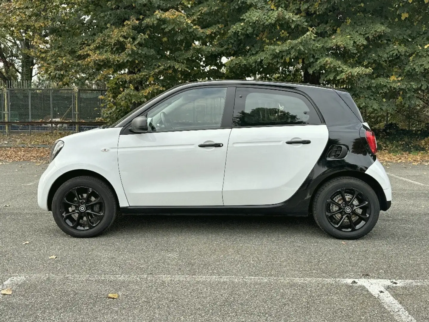 smart forFour 70 1.0 52kW passion Blanc - 2