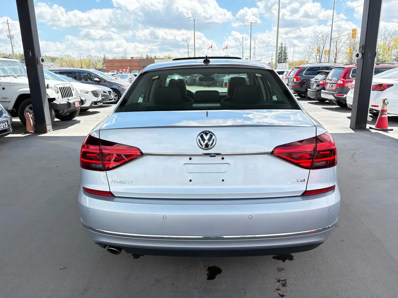 Volkswagen Passat снимка Volkswagen Passat
