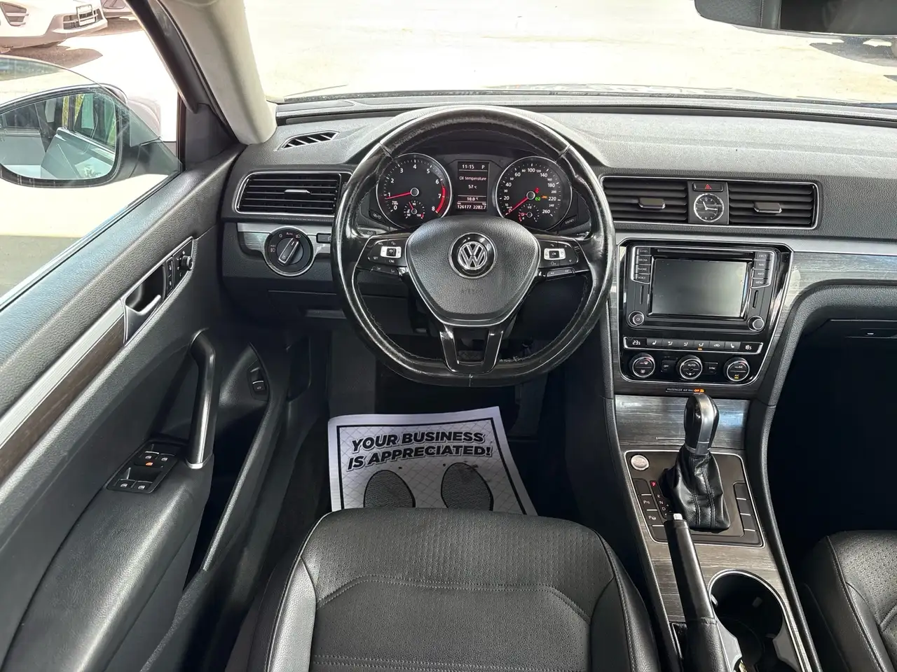 Volkswagen Passat снимка Volkswagen Passat