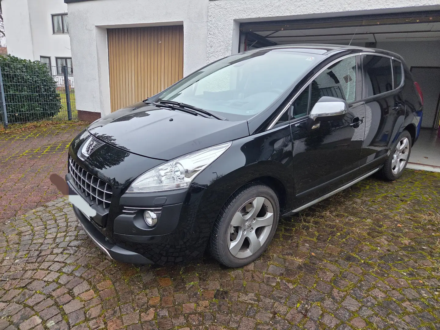 Peugeot 3008 3008 155 THP Automatik Active Schwarz - 2