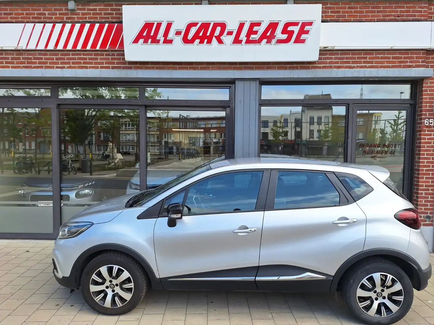 Renault Captur dCi Corporate Edition Silber - 1