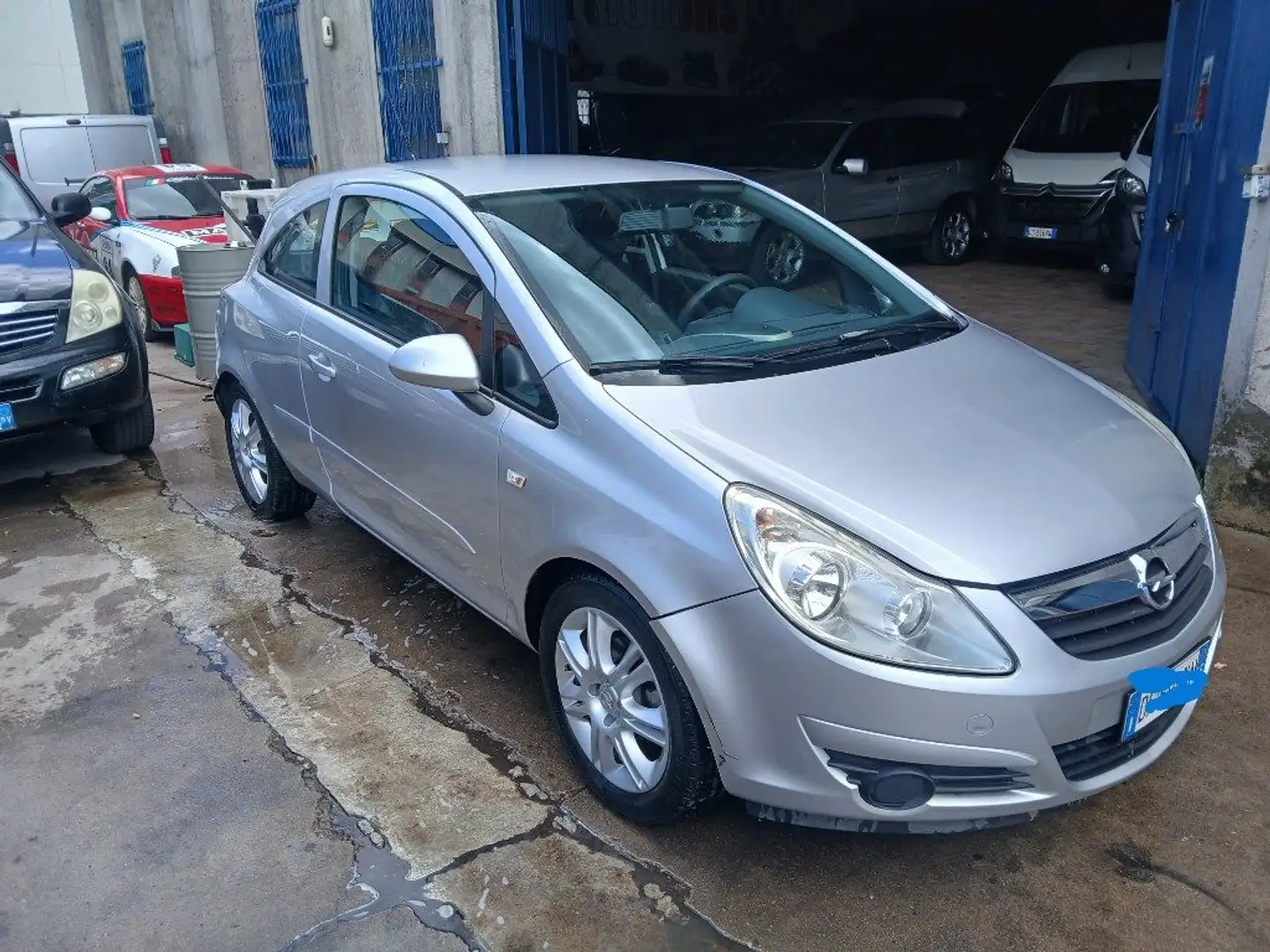 Opel Corsa 1.2 3 porte Club Grigio - 1