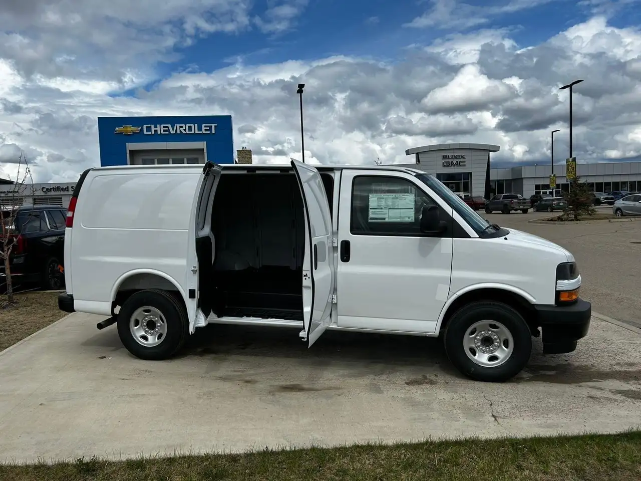 Chevrolet Express 3500 снимка Chevrolet Express 3500