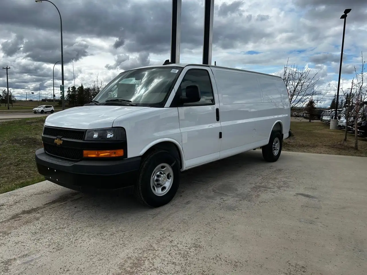 Chevrolet Express 3500 снимка Chevrolet Express 3500