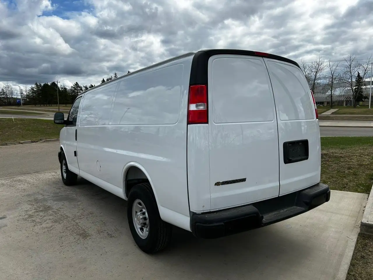 Chevrolet Express 3500 снимка Chevrolet Express 3500