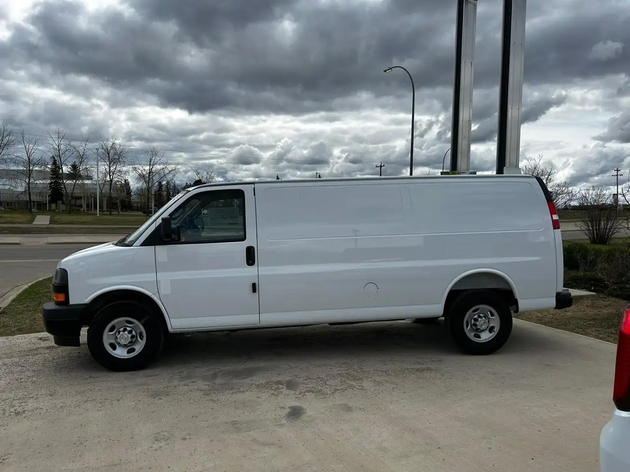 Chevrolet Express 3500 снимка Chevrolet Express 3500
