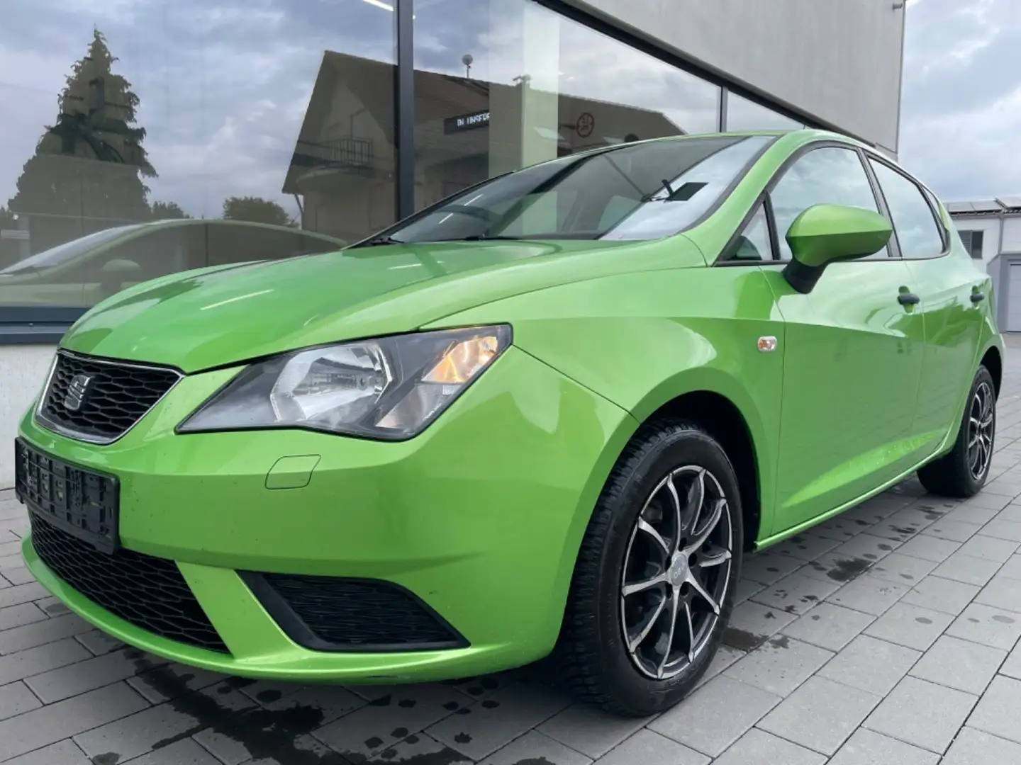 SEAT Ibiza Reference Klima Sitzh. Bluetooth. USB PDC Grün - 1