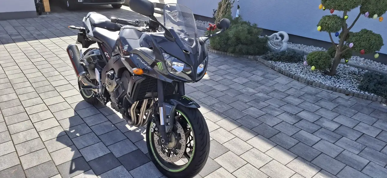 Yamaha FZ 1