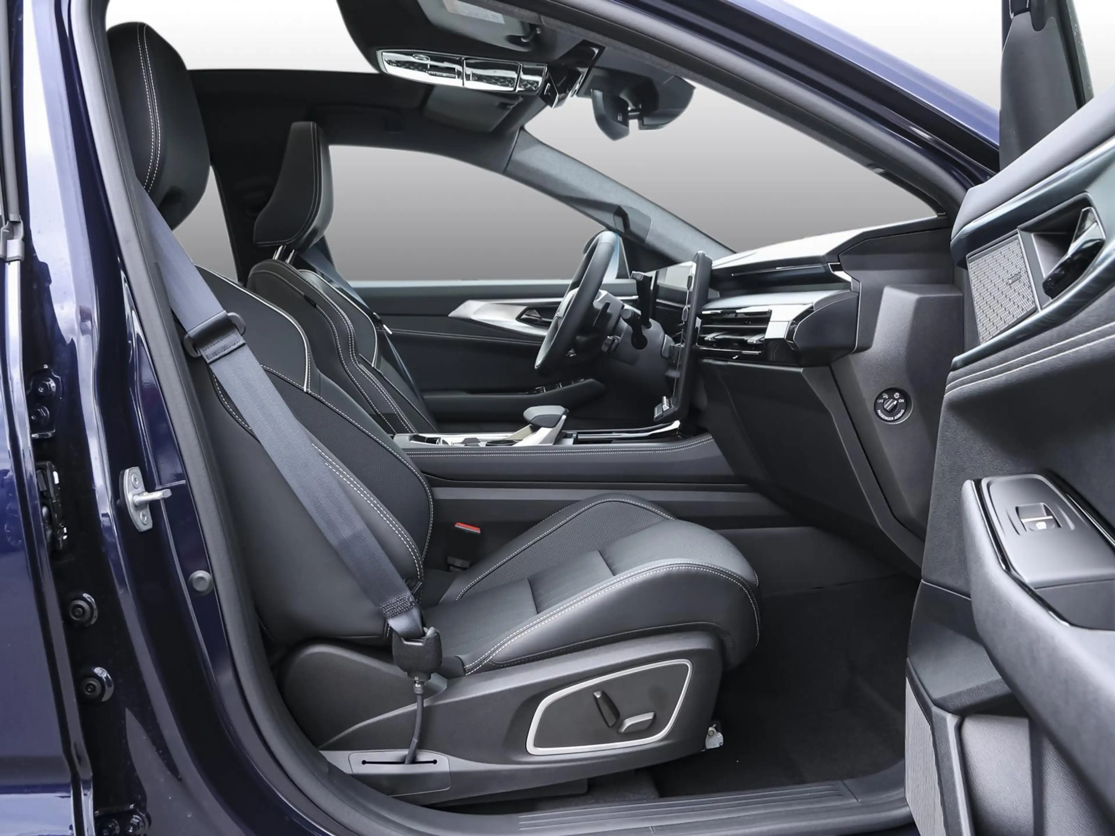 Renault Espace Iconic Full Hybrid 200 7-Sitzer PanoGD — photo 3