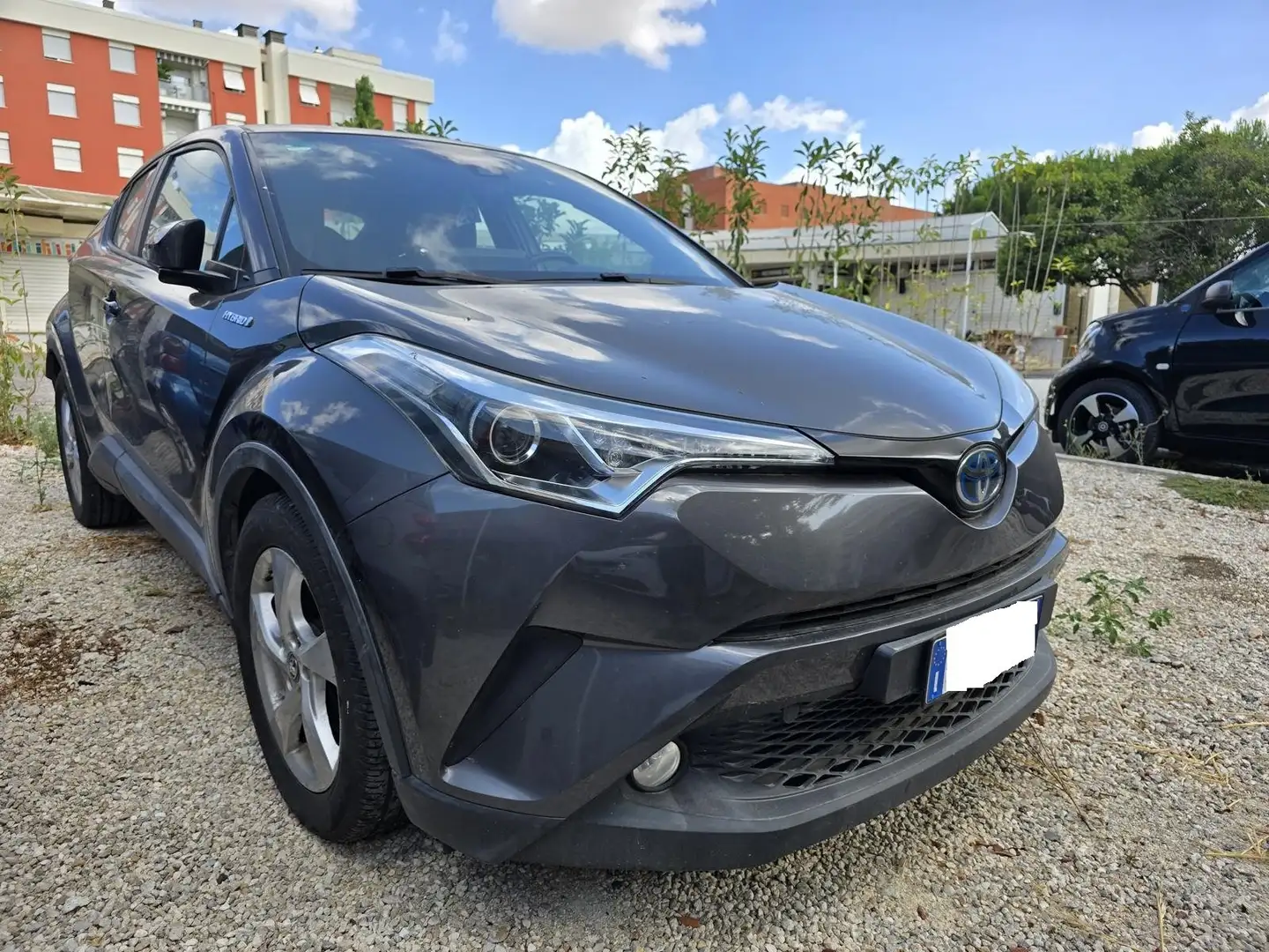 Toyota C-HR C-HR 1.8h Business 2wd e-cvt Gris - 1