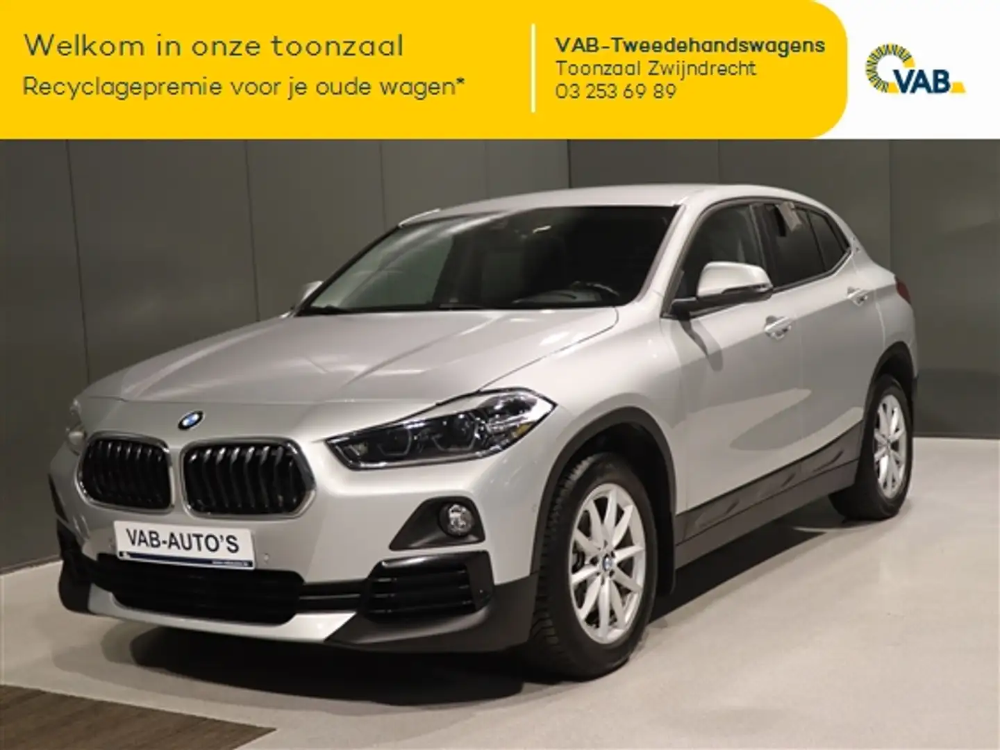 BMW X2 S-DRIVE 18I automaat Srebrny - 1