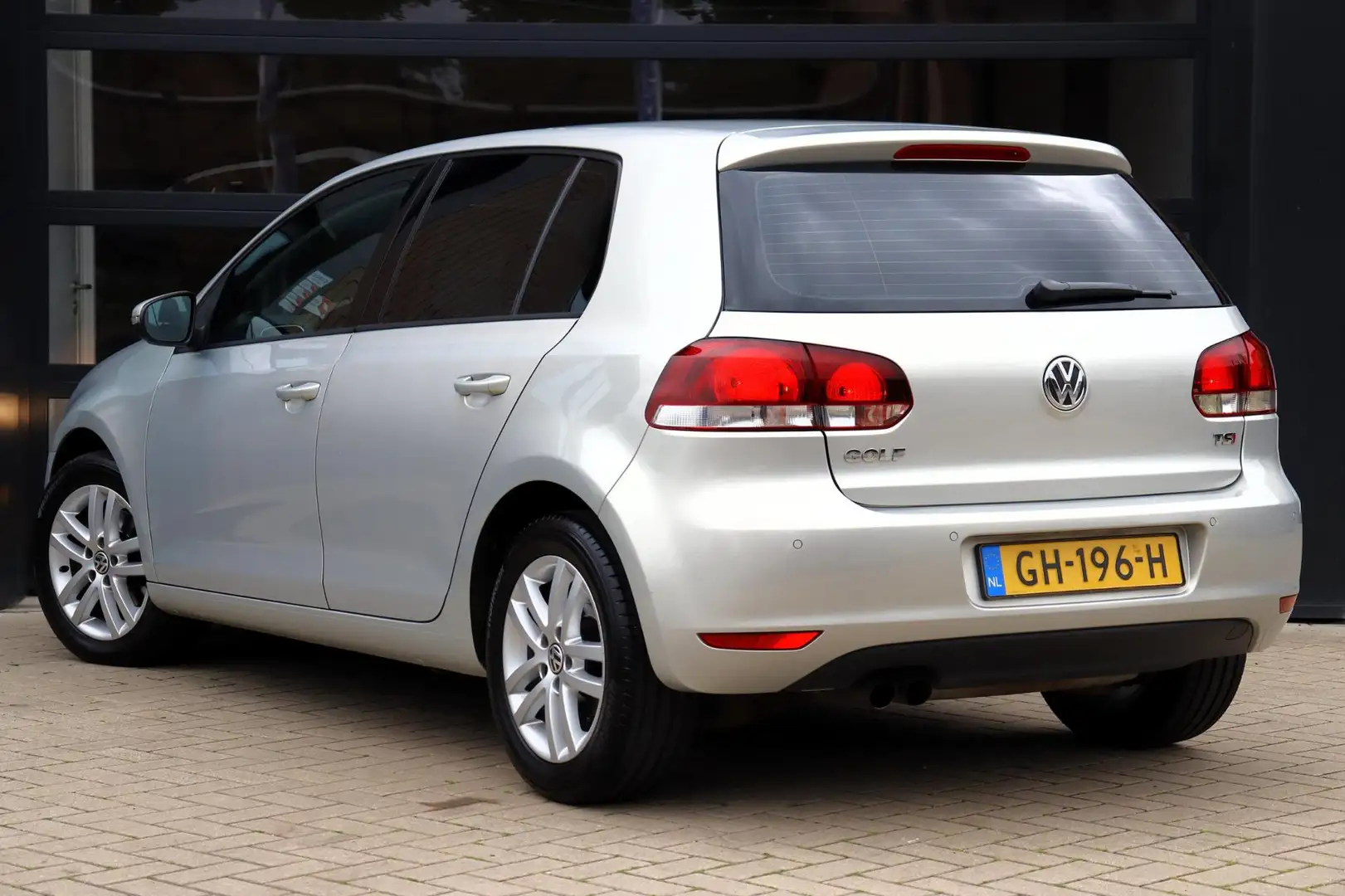 Volkswagen Golf 1.4 TSI Comfortline 122 PK | Cruise Control | Clim Grijs - 2