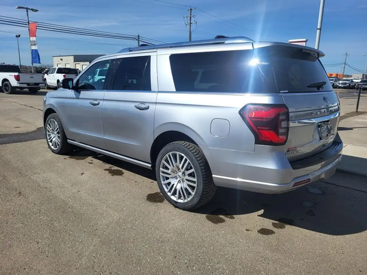Ford Expedition снимка Ford Expedition