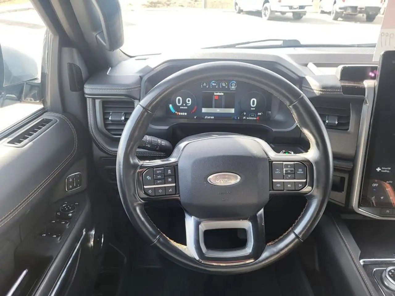 Ford Expedition снимка Ford Expedition