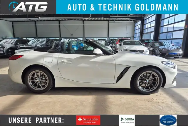 BMW Z4 ROADSTER 30 i SPORTLINE LEDER NAV LED H&K CAM