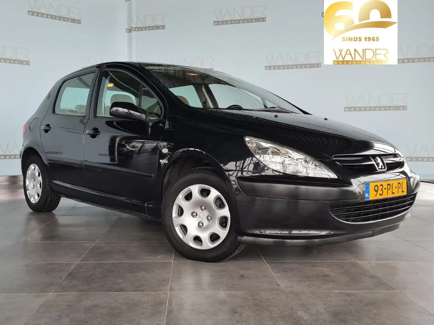 Peugeot 307 XT 1.6 16V /Cruise control/Airco/Radio/CD Zwart - 1
